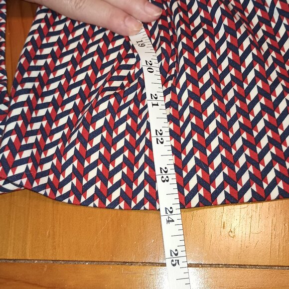 Cabi Size L High Rise Red and Blue Wide Leg Crops - Picture 8 of 12